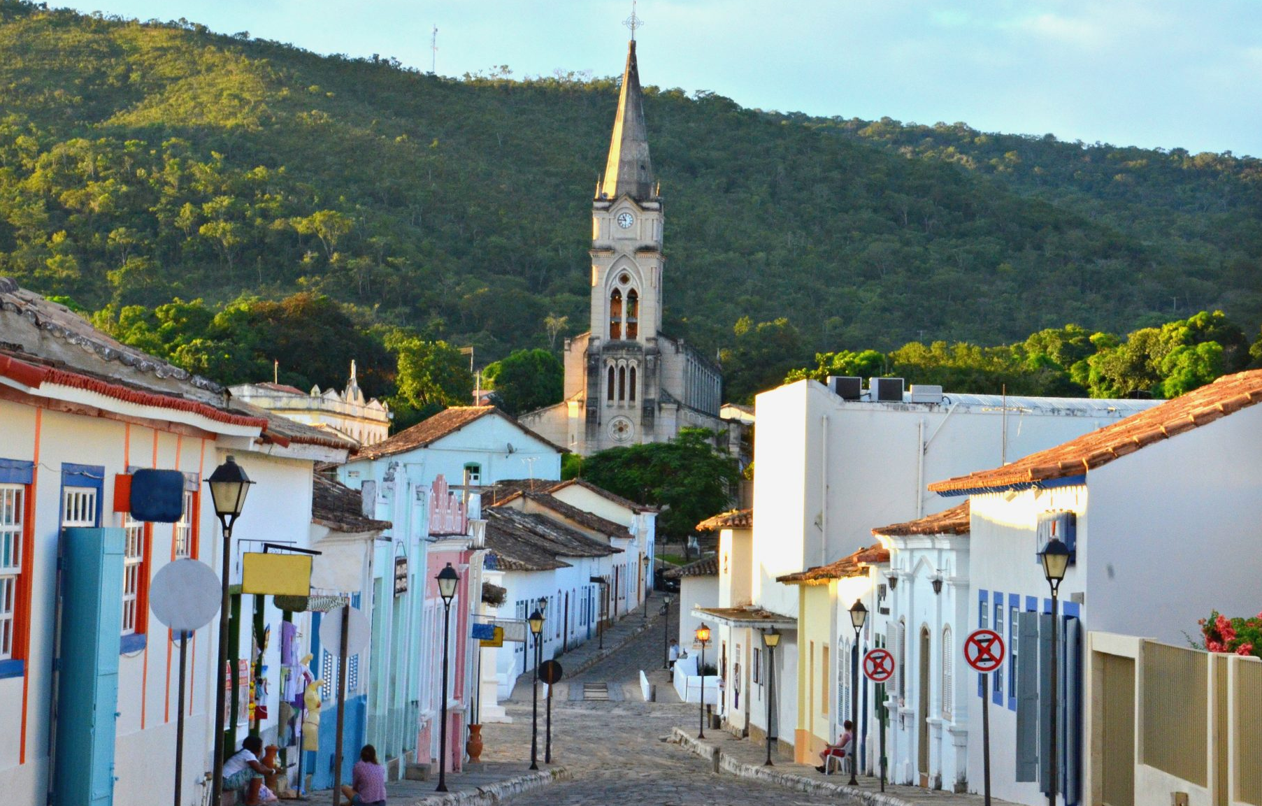 Concurso Prefeitura de Pirenópolis - GO 2020: 50 vagas para Professor!