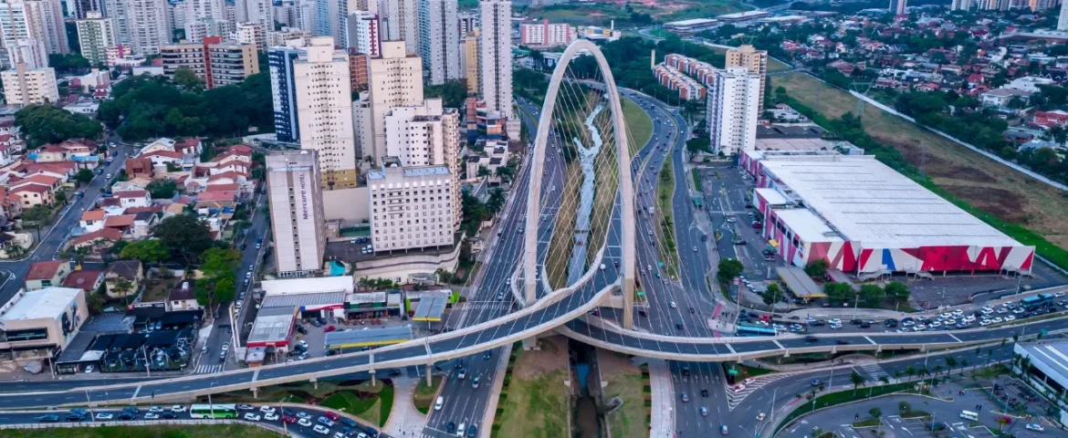 Fotografia da vista da cidade de São José dos Campos