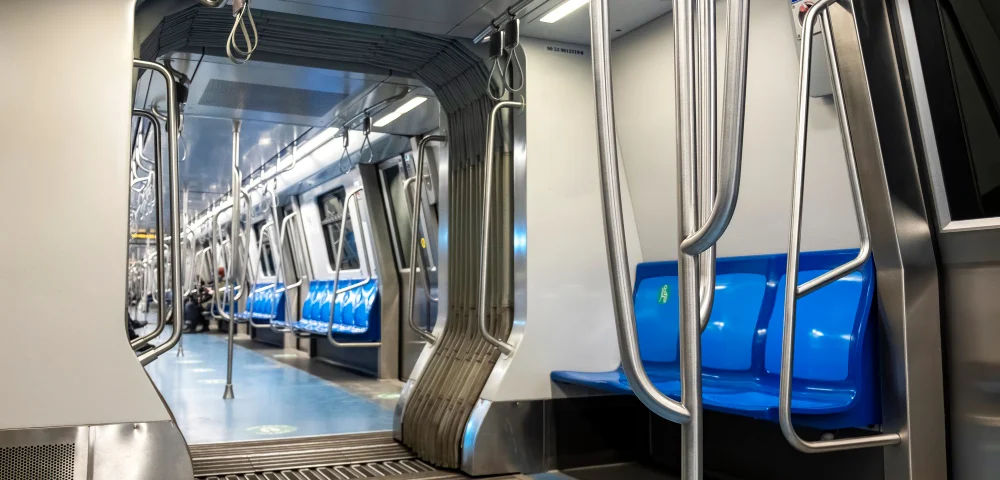 interior de um metrô do concurso Metrô DF